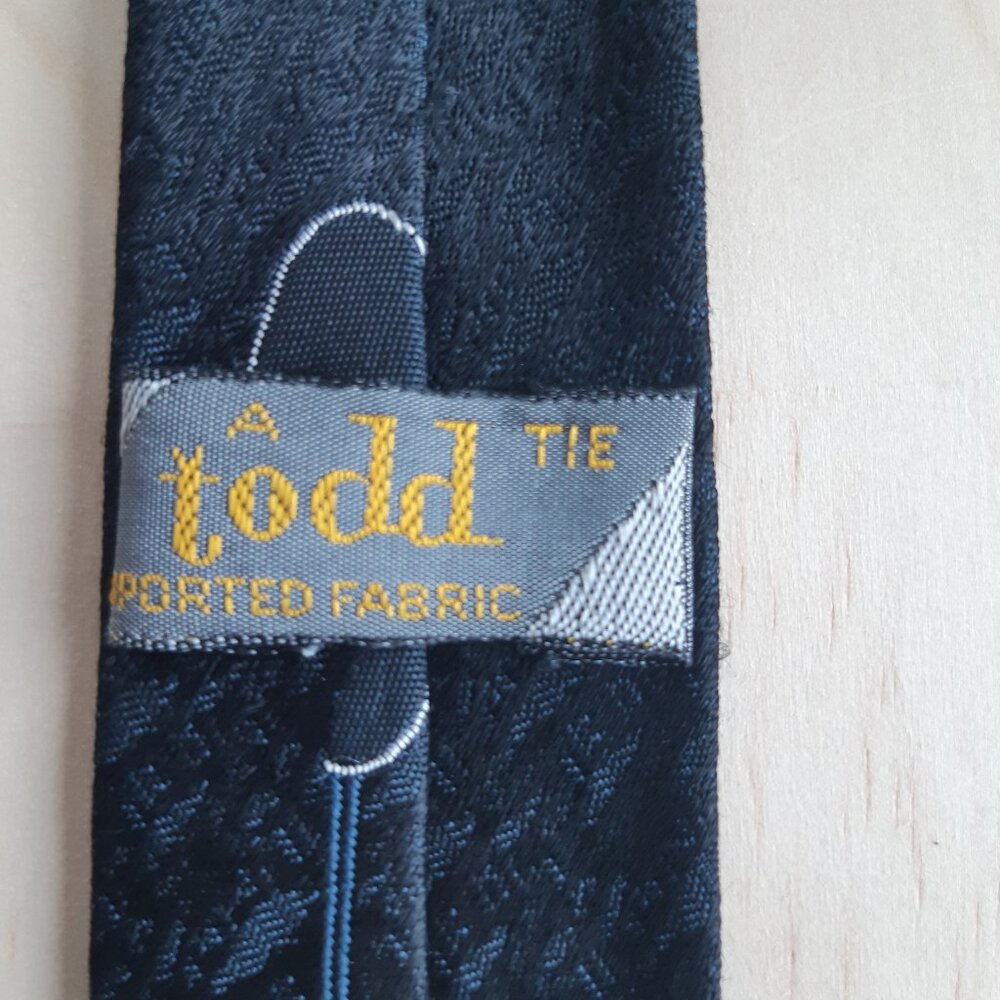 Todd tie - Picture 6 of 6